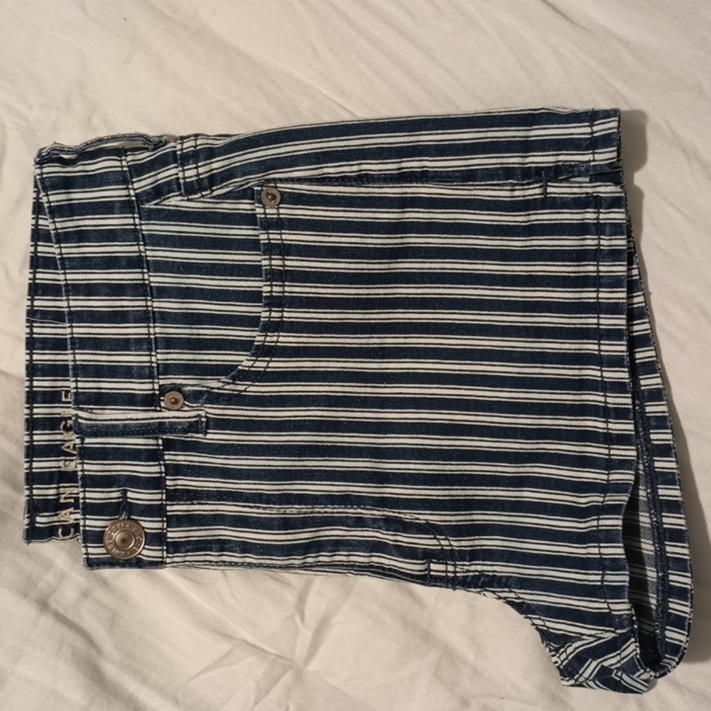 American Eagle shorts Size 8